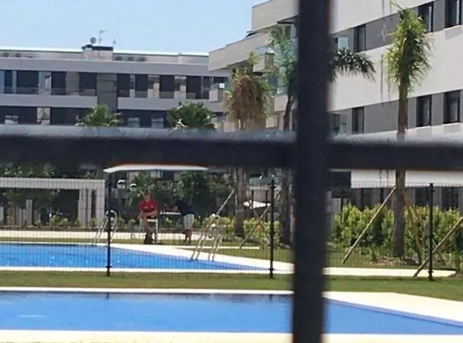 Holidays2torremolinos Pool, 300 Mts From * Τορρεμολίνος