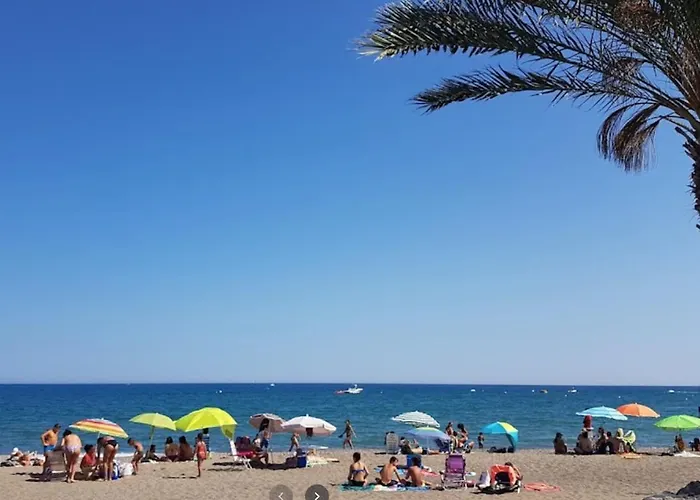 Holidays2torremolinos Pool, 300 Mts From Apartment