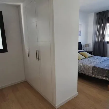 Holidays2torremolinos Pool, 300 Mts From *