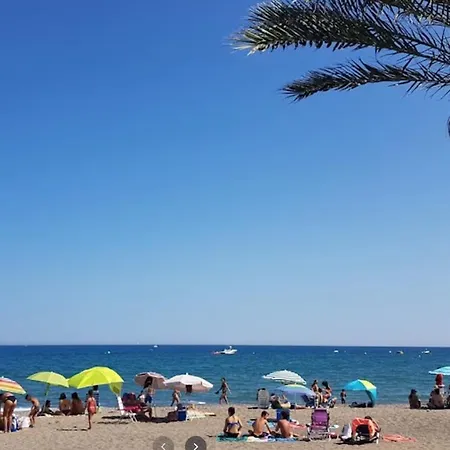 Holidays2torremolinos Pool, 300 Mts From Апартаменты