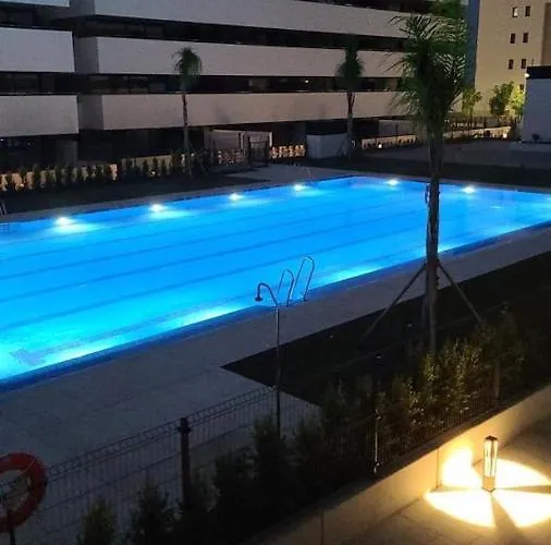 Holidays2torremolinos Pool, 300 Mts From * Torremolinos